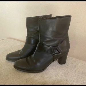 Cole Haan Nike Air black ankle boots size 9